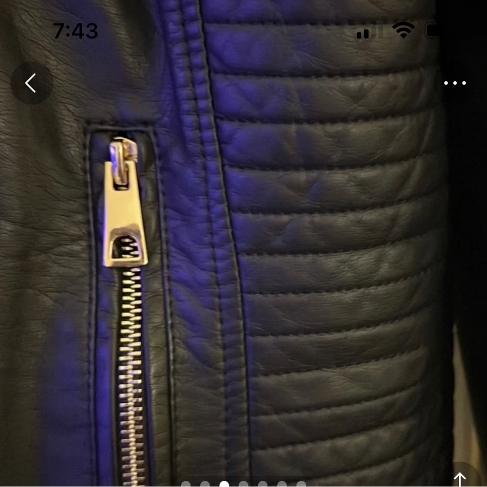 Cute faux leather coat cute and gently used cute gold zippers and pockets.